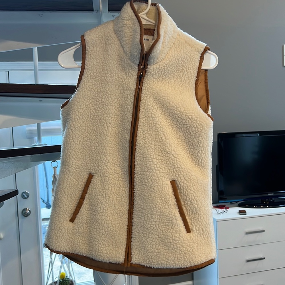 Old Navy cream sherpa vest